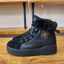 ������� BLAUER