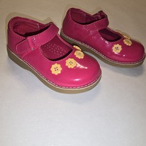 Gymboree     7 (  15)