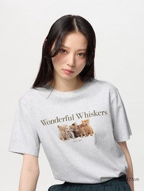 uniqlo CAT PHOTOGRAPHS UT Graphic T-Shirt