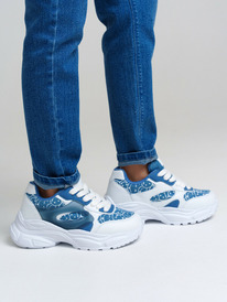 PlayToday    12421775