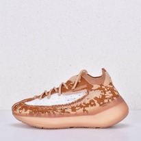 Adis Yeezy Boost 380 Brown  902-9