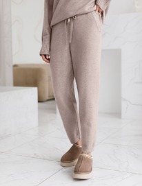 �����  ����� �� ����� � ���������