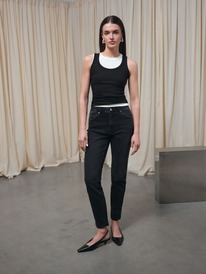 27.03  Conte ���������� ��������� CONTE CON-790 ׸���� ������ slim � �������� ��