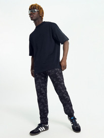 22.03  Mark Formelle ����� ������� 181143 181143 ������ ���-��� 1050